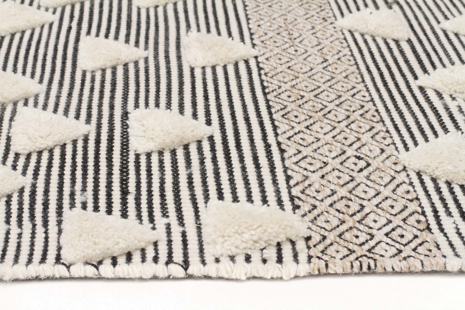 Rhythm Flow Ivory Rug - Fantastic Rugs