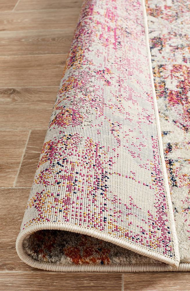 Museum Lili Fuschia Rug